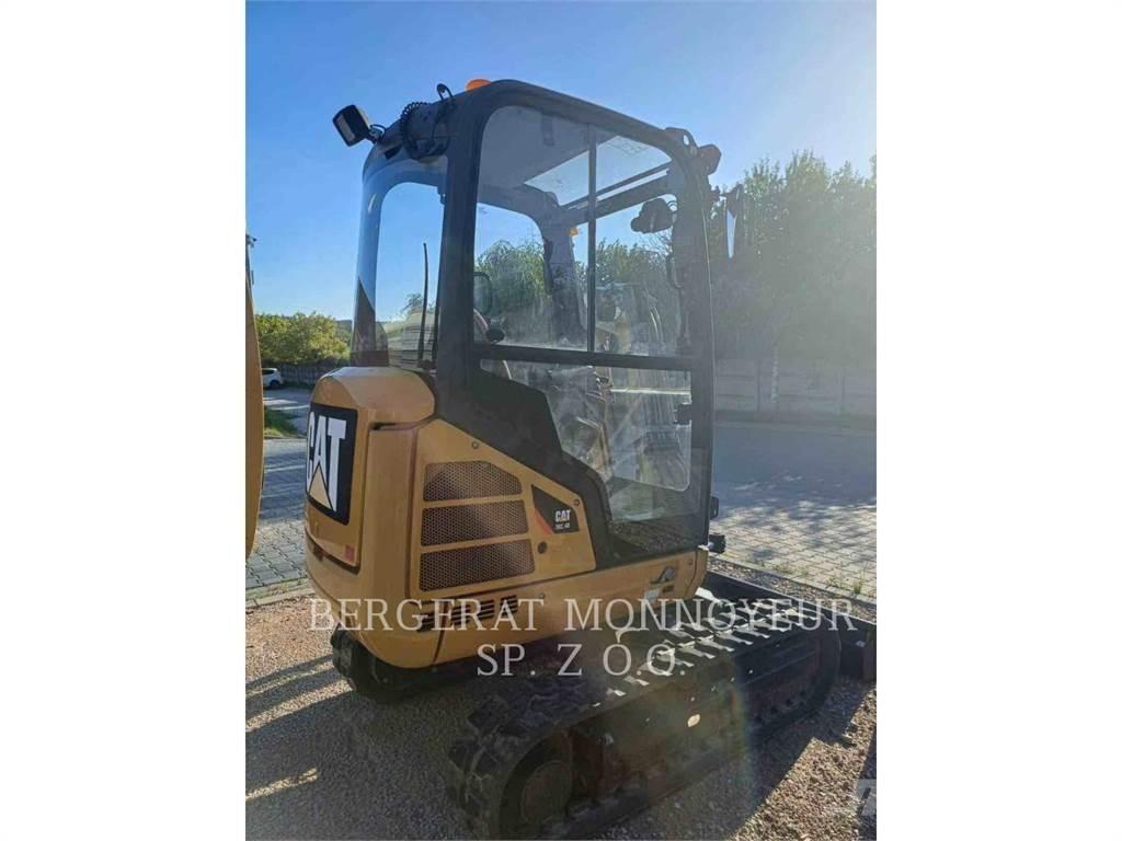 CAT 302.4D Kāpurķēžu ekskavatori