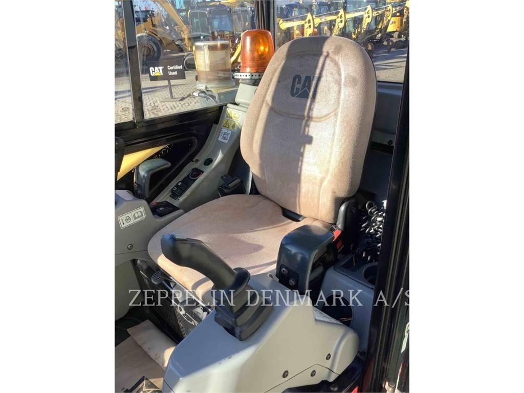 CAT 302.5C Kāpurķēžu ekskavatori