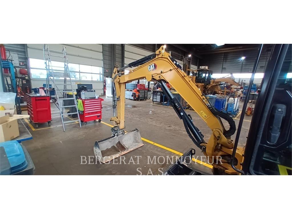 CAT 302.7 Kāpurķēžu ekskavatori