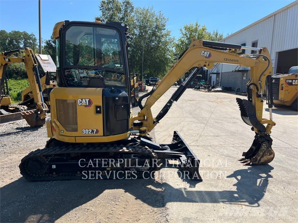 CAT 302.7-07CR Kāpurķēžu ekskavatori