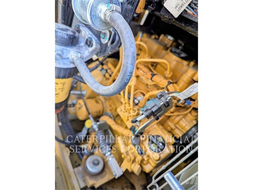 CAT 302.707CR Kāpurķēžu ekskavatori