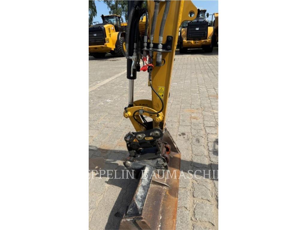 CAT 302.7CR-07 Kāpurķēžu ekskavatori