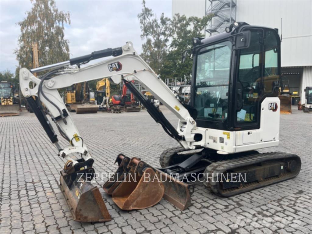 CAT 302.7CR-07 Kāpurķēžu ekskavatori