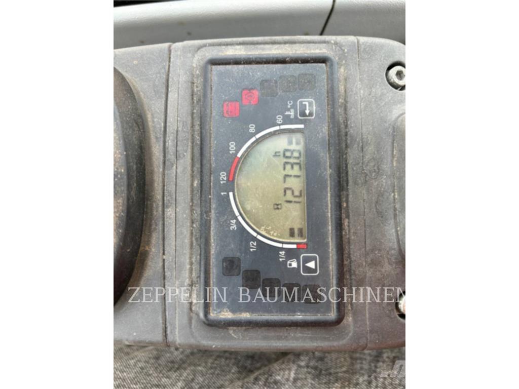 CAT 302.7D Kāpurķēžu ekskavatori