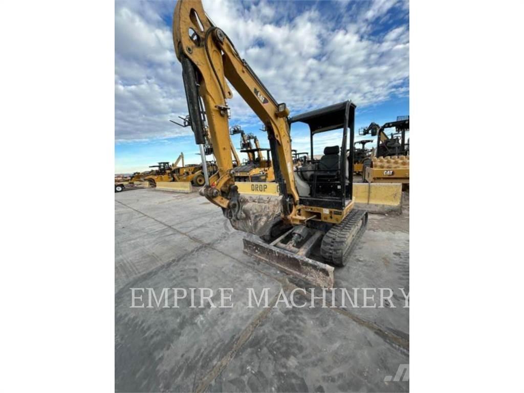 CAT 302.7D CR Kāpurķēžu ekskavatori
