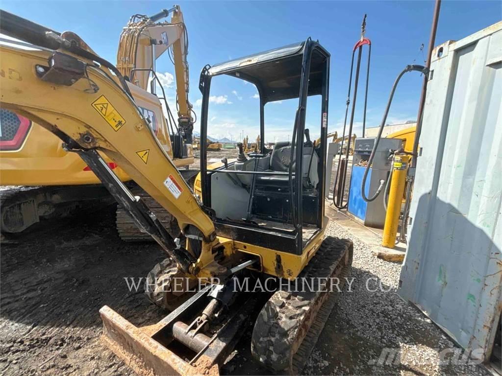 CAT 302.7DC1TH Kāpurķēžu ekskavatori
