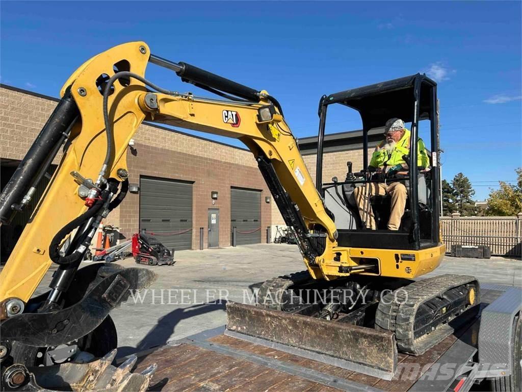 CAT 302.7DC1TH Kāpurķēžu ekskavatori