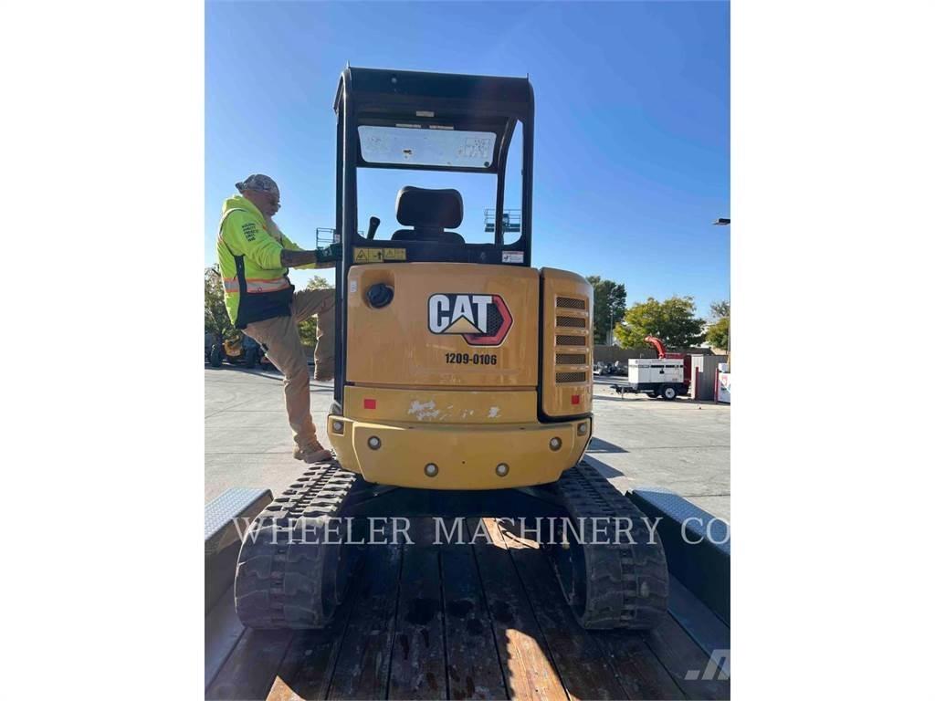 CAT 302.7DC1TH Kāpurķēžu ekskavatori