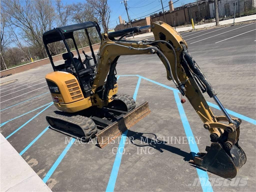 CAT 302.7DCR Kāpurķēžu ekskavatori