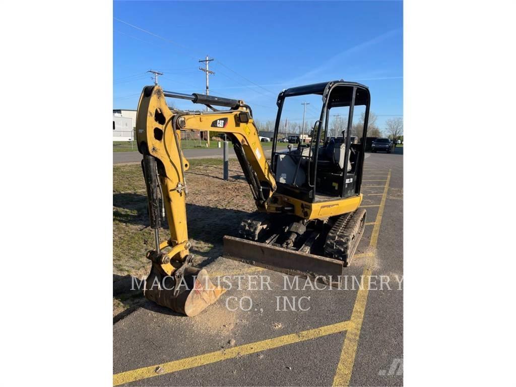 CAT 302.7DCR Kāpurķēžu ekskavatori