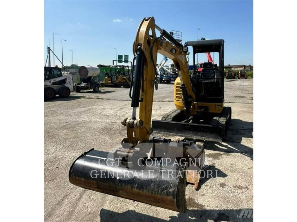 CAT 302.7DCR Kāpurķēžu ekskavatori