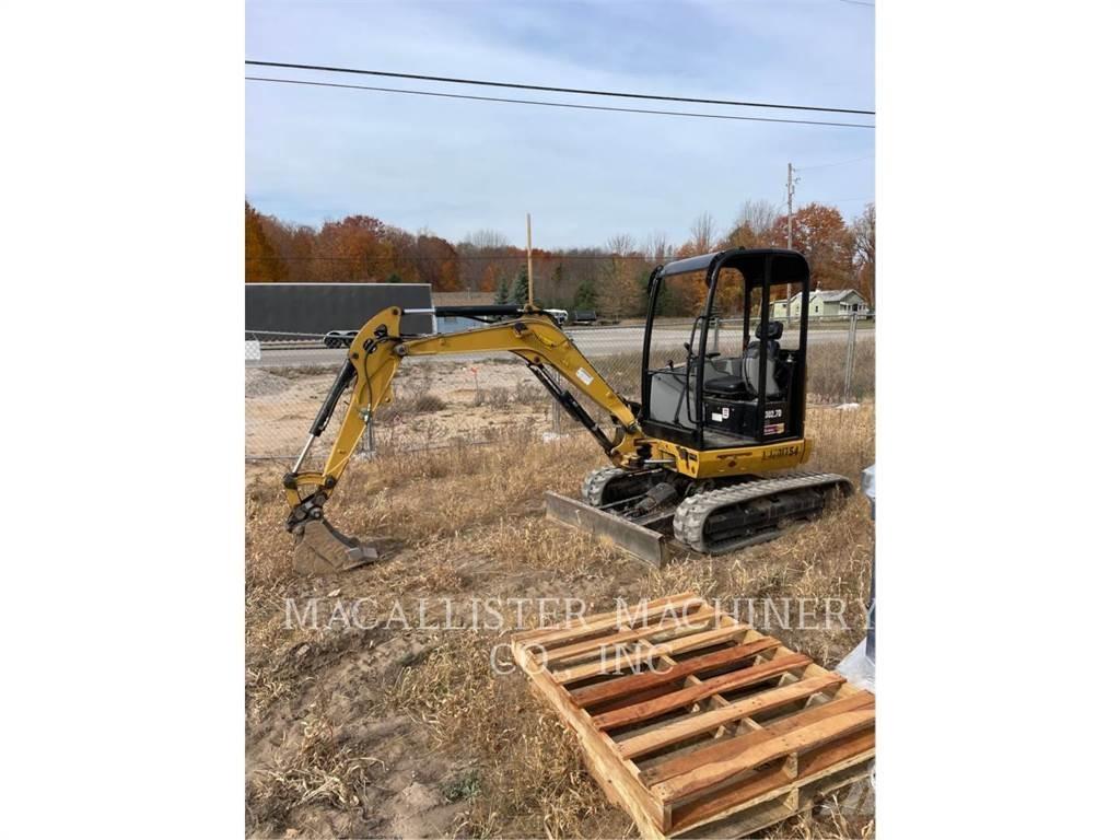 CAT 302.7DCR Kāpurķēžu ekskavatori