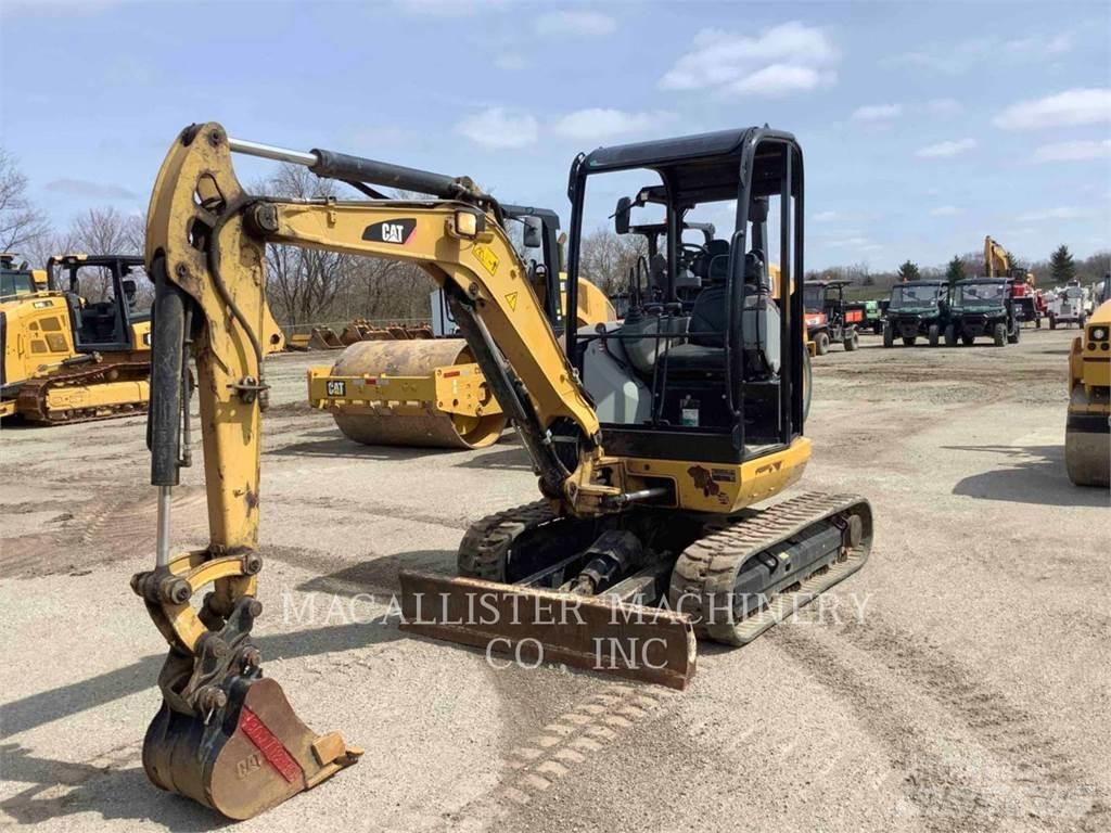 CAT 302.7DCR Kāpurķēžu ekskavatori