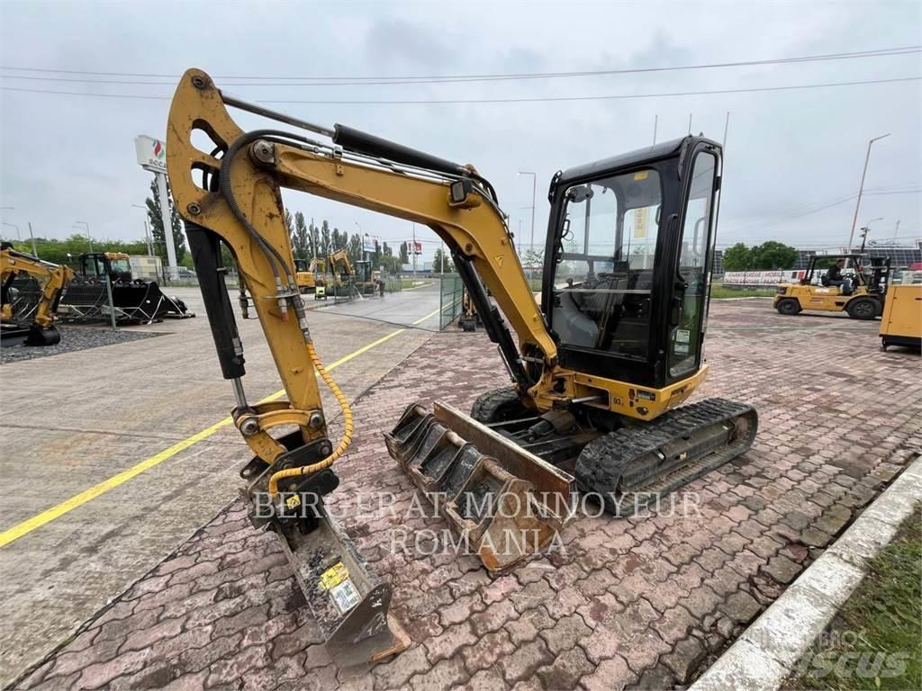 CAT 302.7DCR Kāpurķēžu ekskavatori