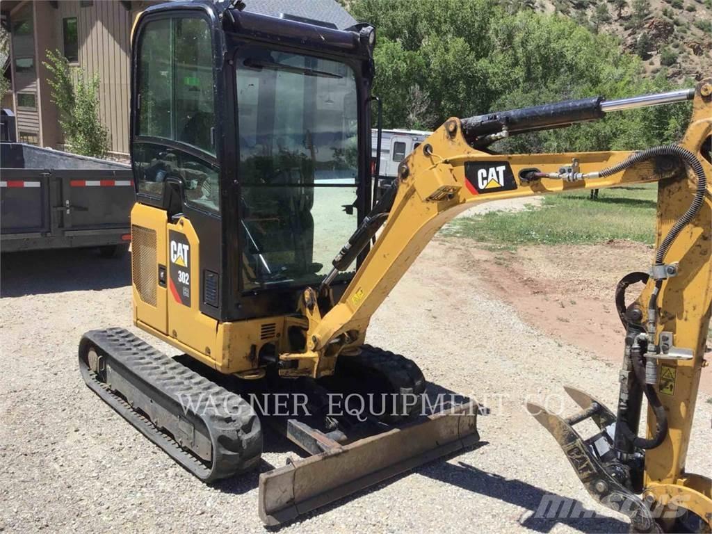 CAT 302 THB Kāpurķēžu ekskavatori