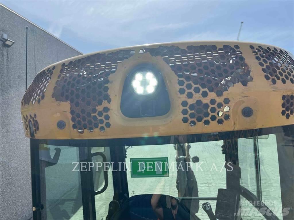 CAT 30205CR Kāpurķēžu ekskavatori