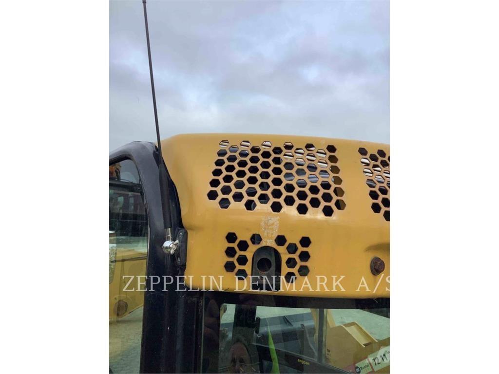 CAT 30205CR Kāpurķēžu ekskavatori