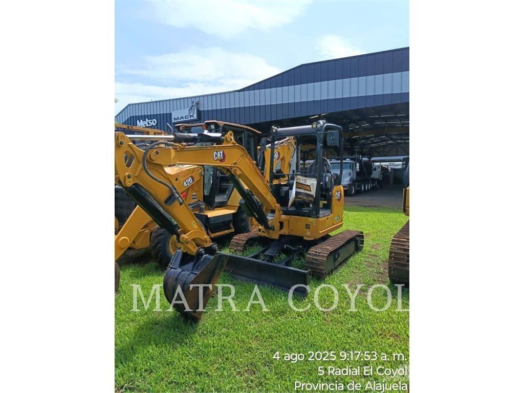 CAT 303 Kāpurķēžu ekskavatori