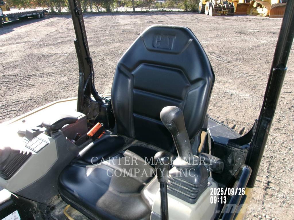 CAT 303.5-07CR Kāpurķēžu ekskavatori