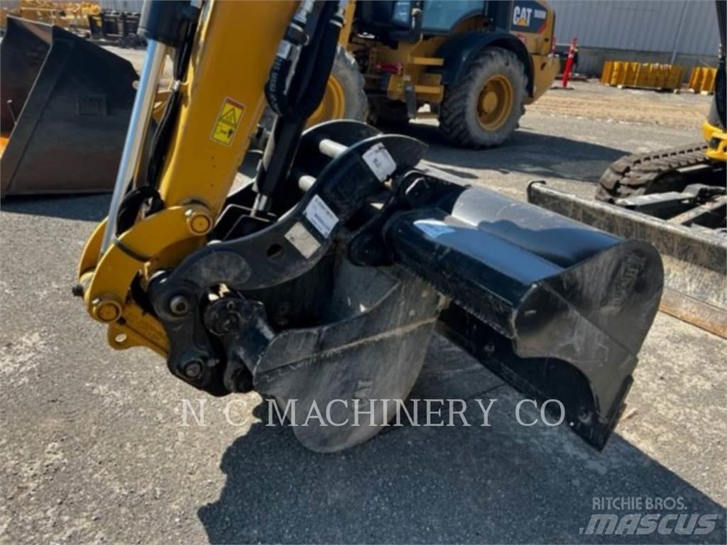 CAT 303.5 CRCB Kāpurķēžu ekskavatori