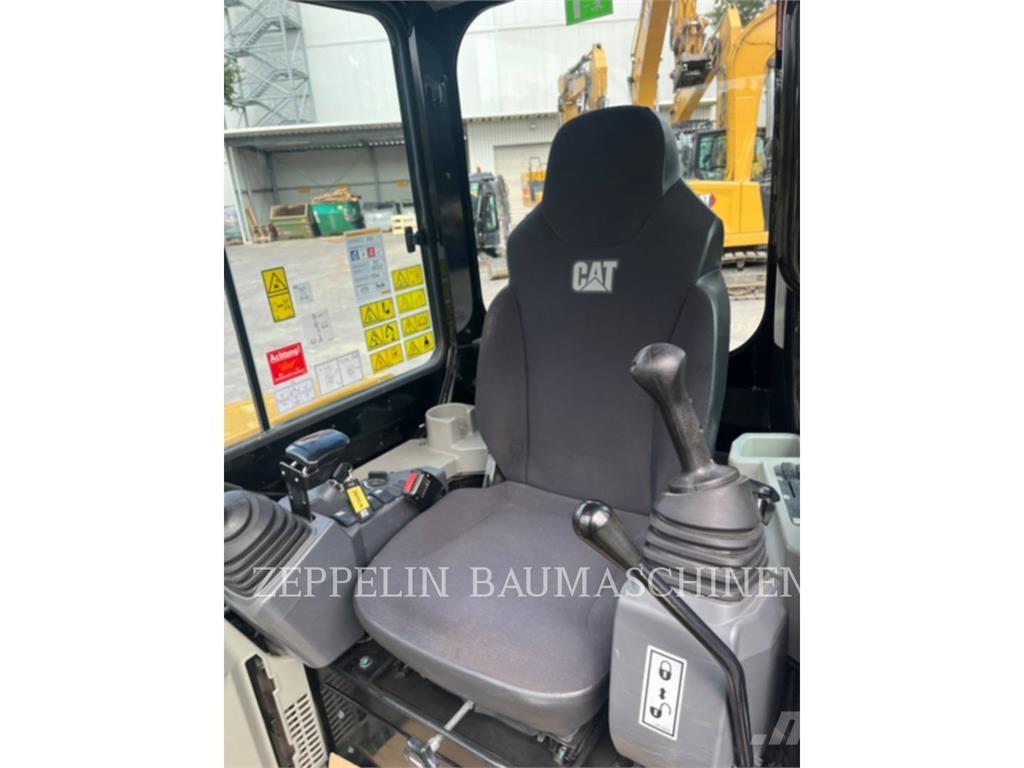 CAT 303.5ECR Kāpurķēžu ekskavatori