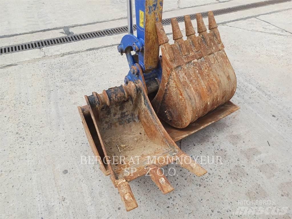 CAT 303 CR Kāpurķēžu ekskavatori