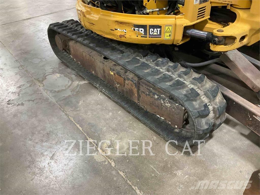CAT 303C Kāpurķēžu ekskavatori