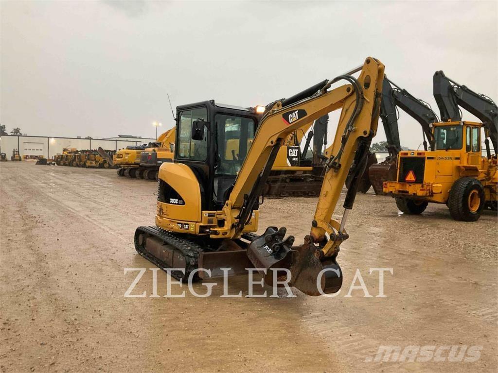 CAT 303C Kāpurķēžu ekskavatori