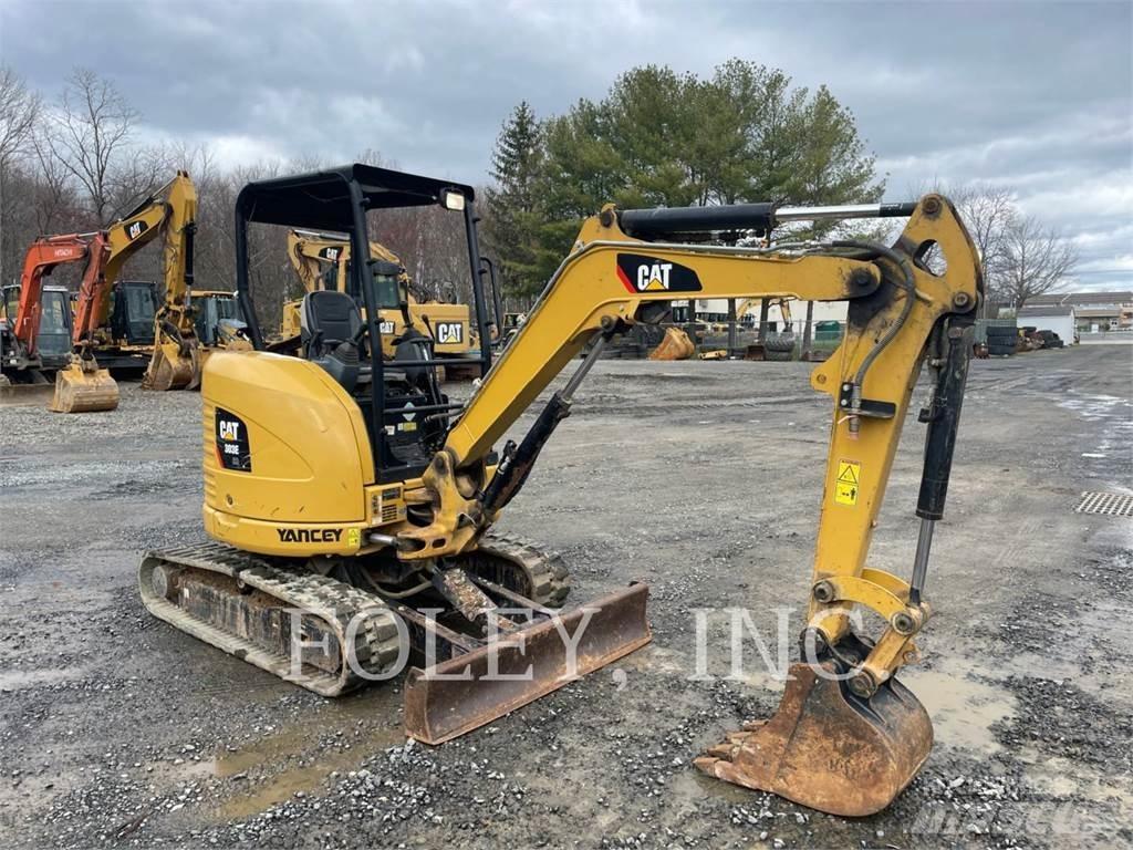 CAT 303ECR Kāpurķēžu ekskavatori
