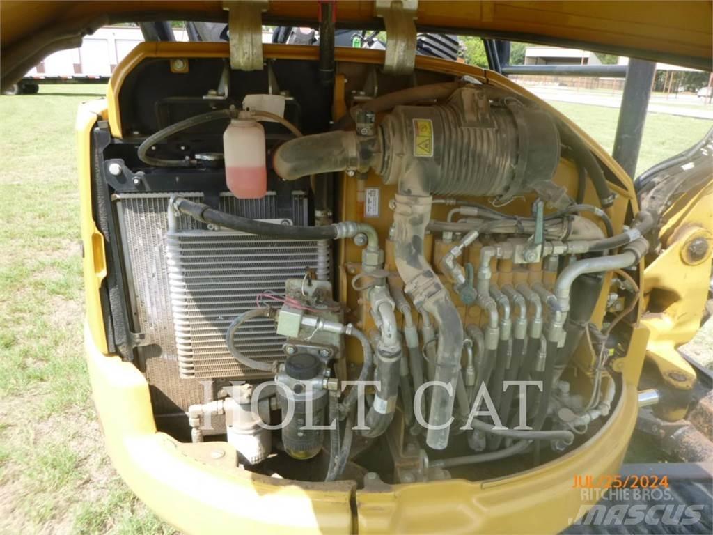 CAT 303ECR Kāpurķēžu ekskavatori