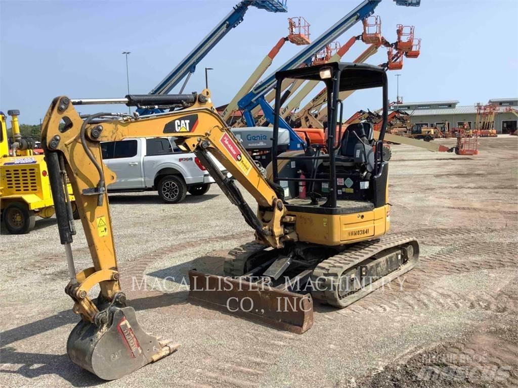 CAT 303ECR Kāpurķēžu ekskavatori