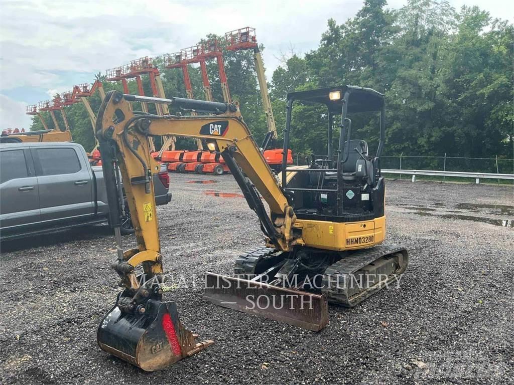 CAT 303ECR Kāpurķēžu ekskavatori