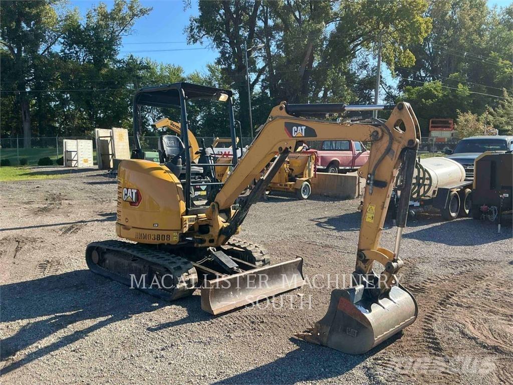 CAT 303ECR Kāpurķēžu ekskavatori