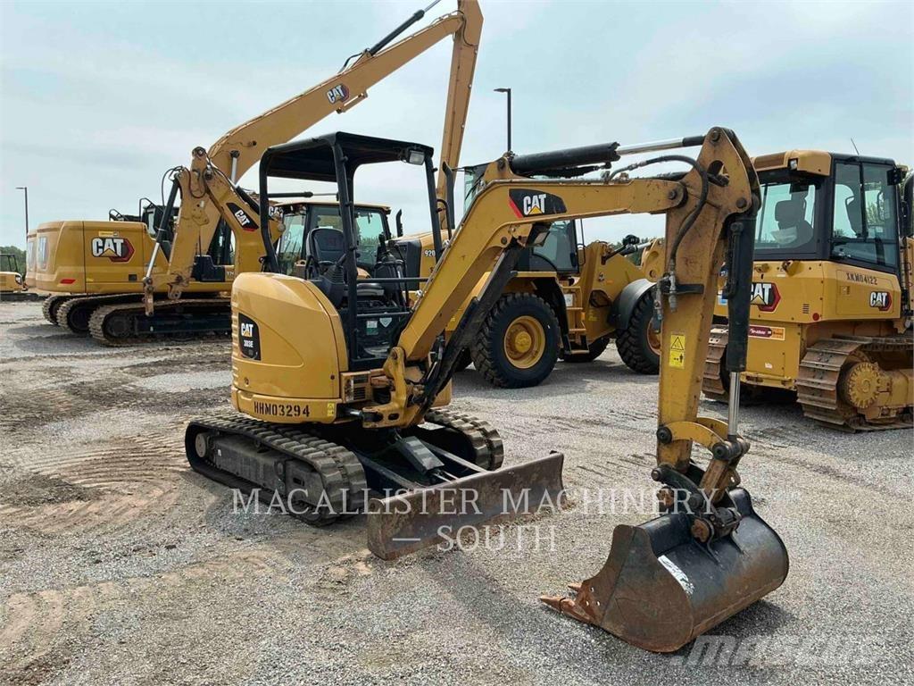CAT 303ECR Kāpurķēžu ekskavatori