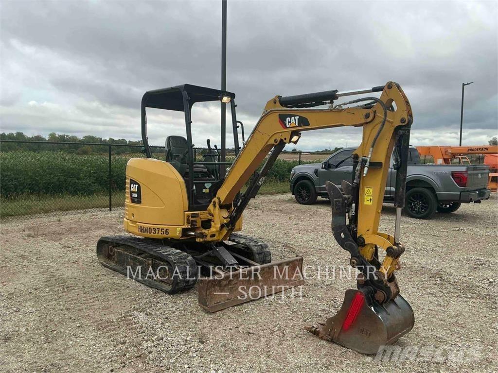 CAT 303ECR Kāpurķēžu ekskavatori