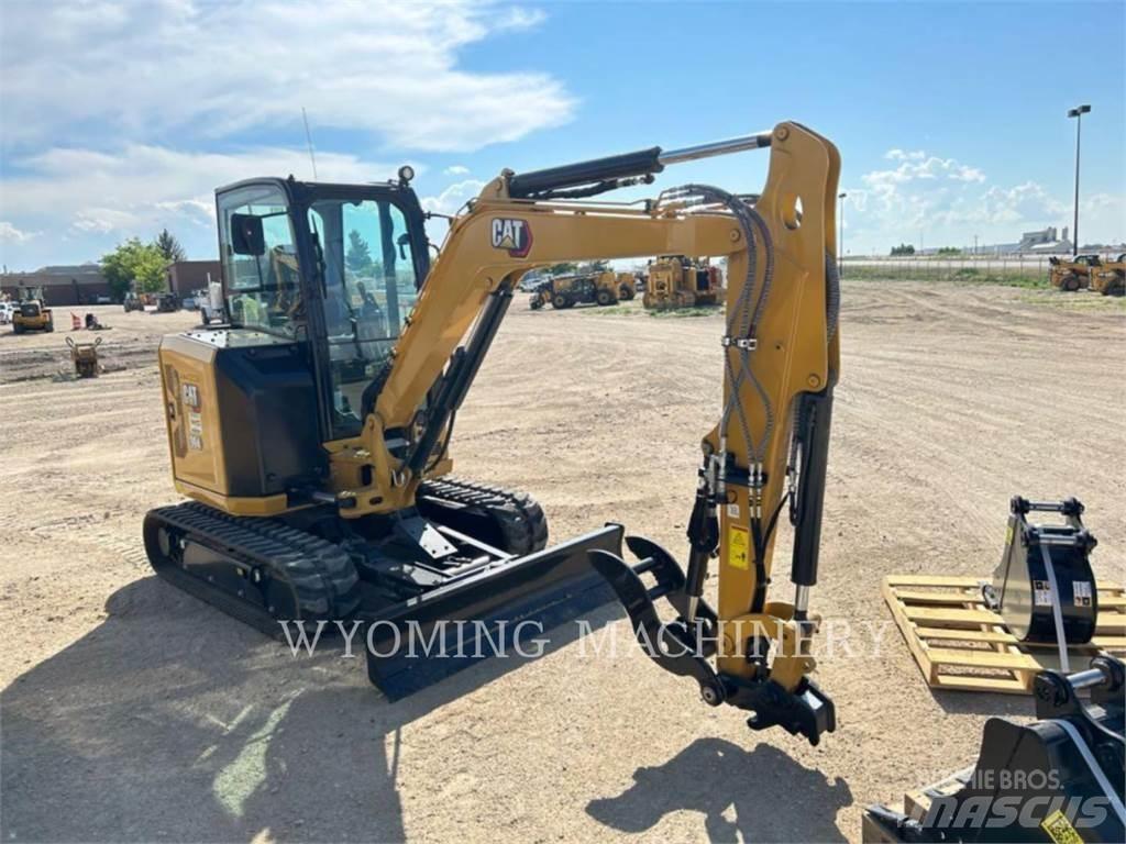 CAT 304 Kāpurķēžu ekskavatori
