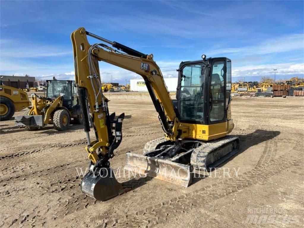 CAT 304 Kāpurķēžu ekskavatori