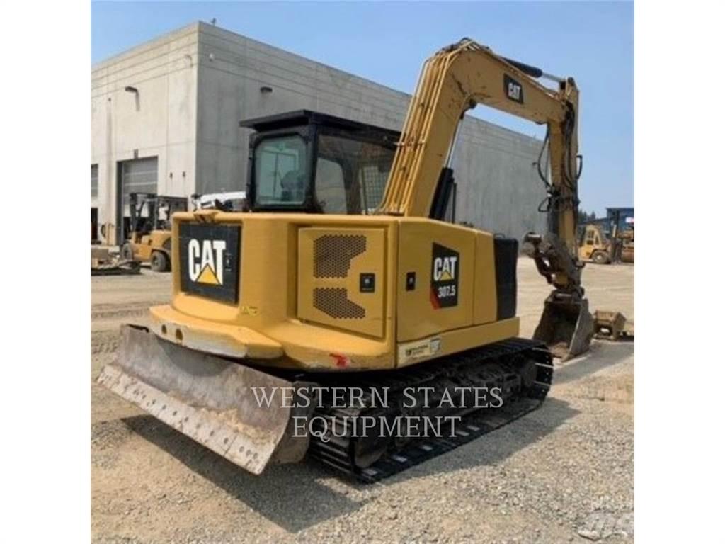 CAT 304 Kāpurķēžu ekskavatori