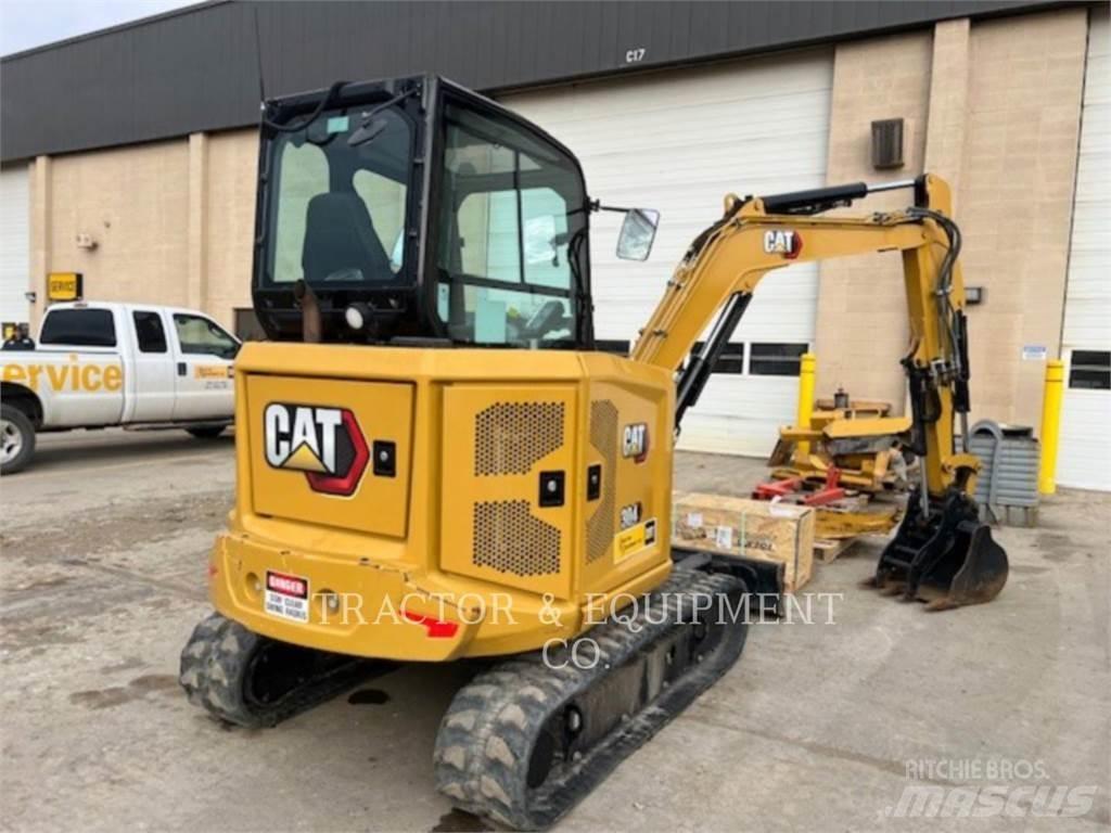 CAT 304 Kāpurķēžu ekskavatori
