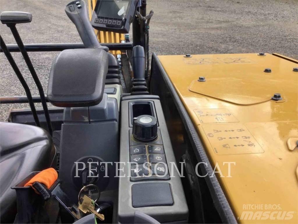 CAT 304 Kāpurķēžu ekskavatori