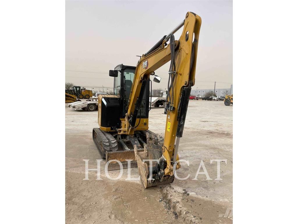 CAT 304 Kāpurķēžu ekskavatori