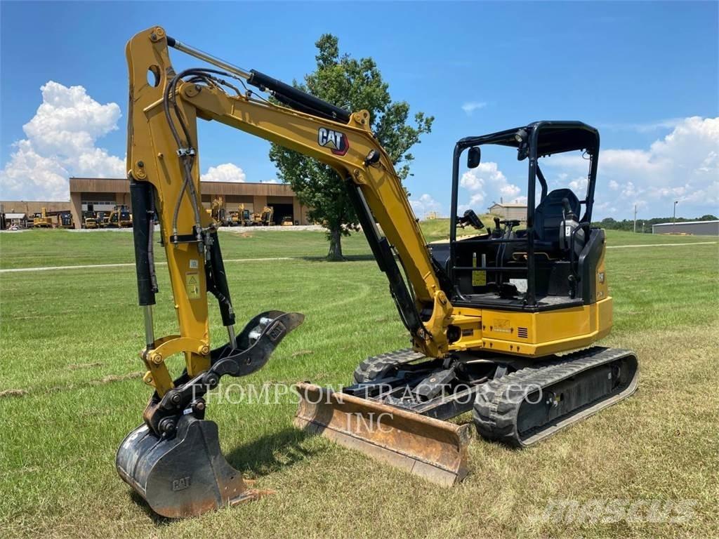 CAT 304 Kāpurķēžu ekskavatori