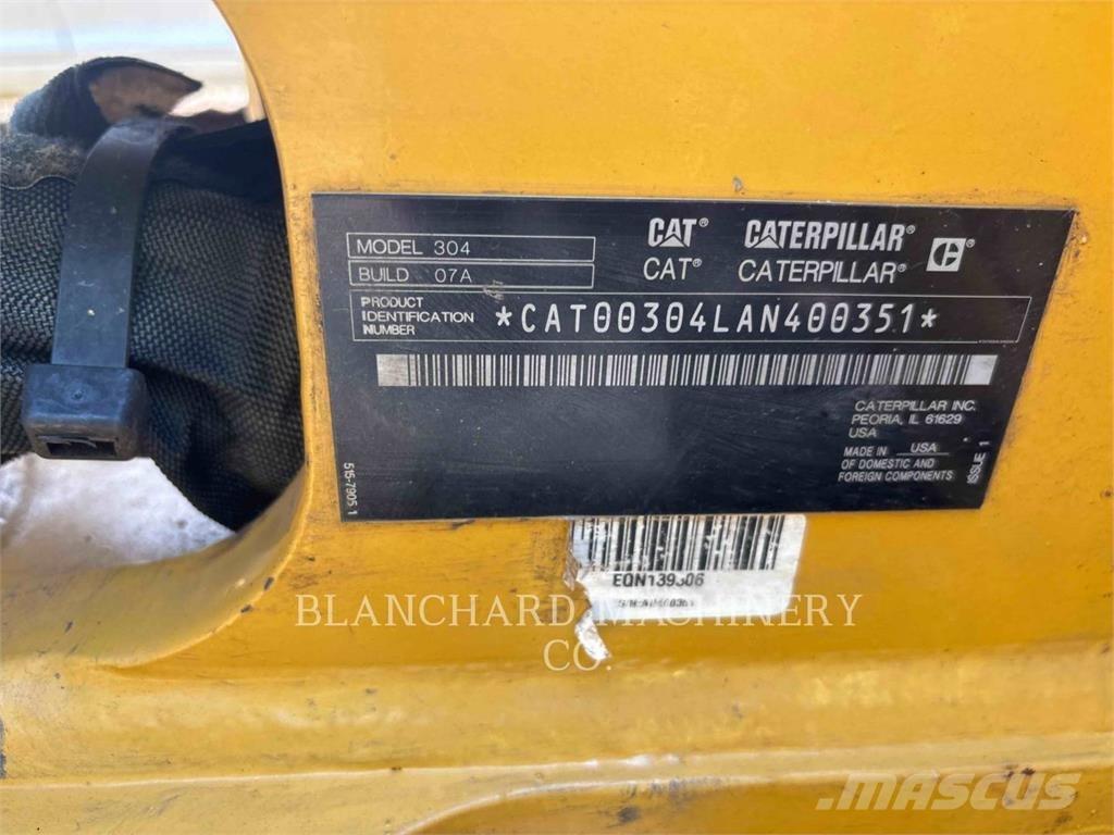 CAT 304 Kāpurķēžu ekskavatori