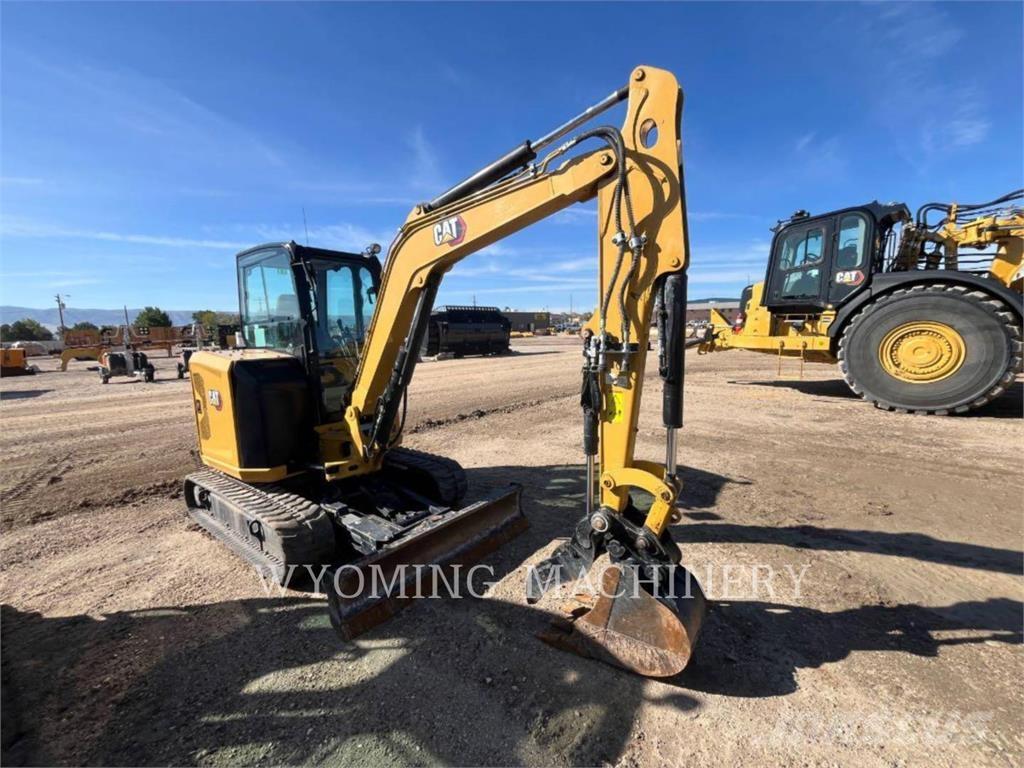 CAT 304 Kāpurķēžu ekskavatori