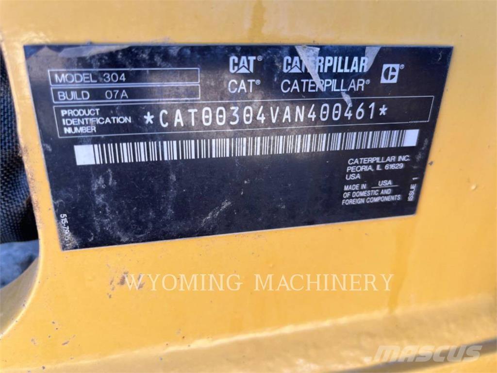 CAT 304 Kāpurķēžu ekskavatori