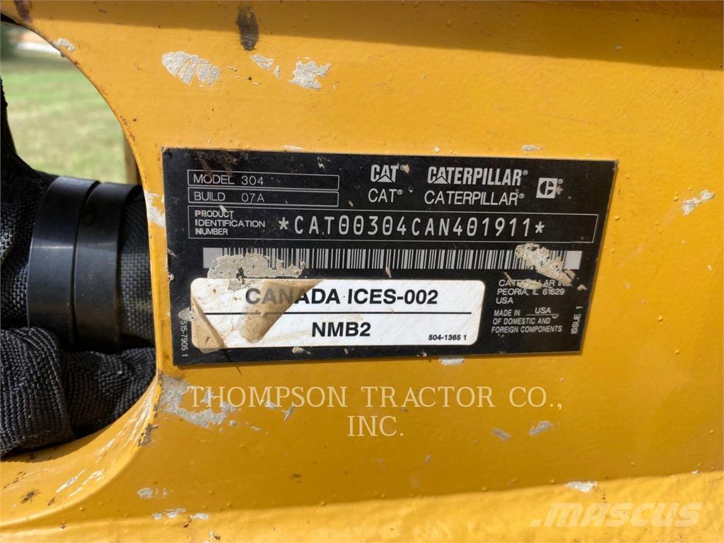 CAT 304 Kāpurķēžu ekskavatori