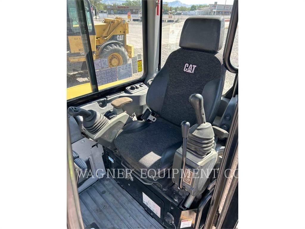 CAT 304.5E2 Kāpurķēžu ekskavatori