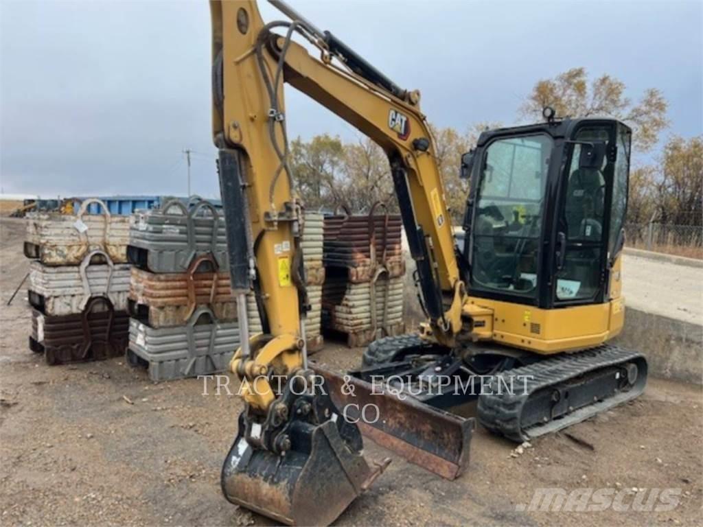 CAT 304 CRCB Kāpurķēžu ekskavatori