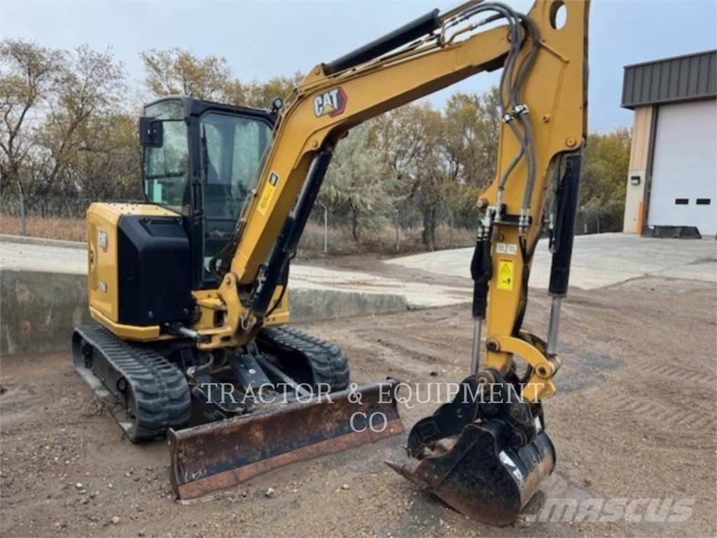 CAT 304 CRCB Kāpurķēžu ekskavatori