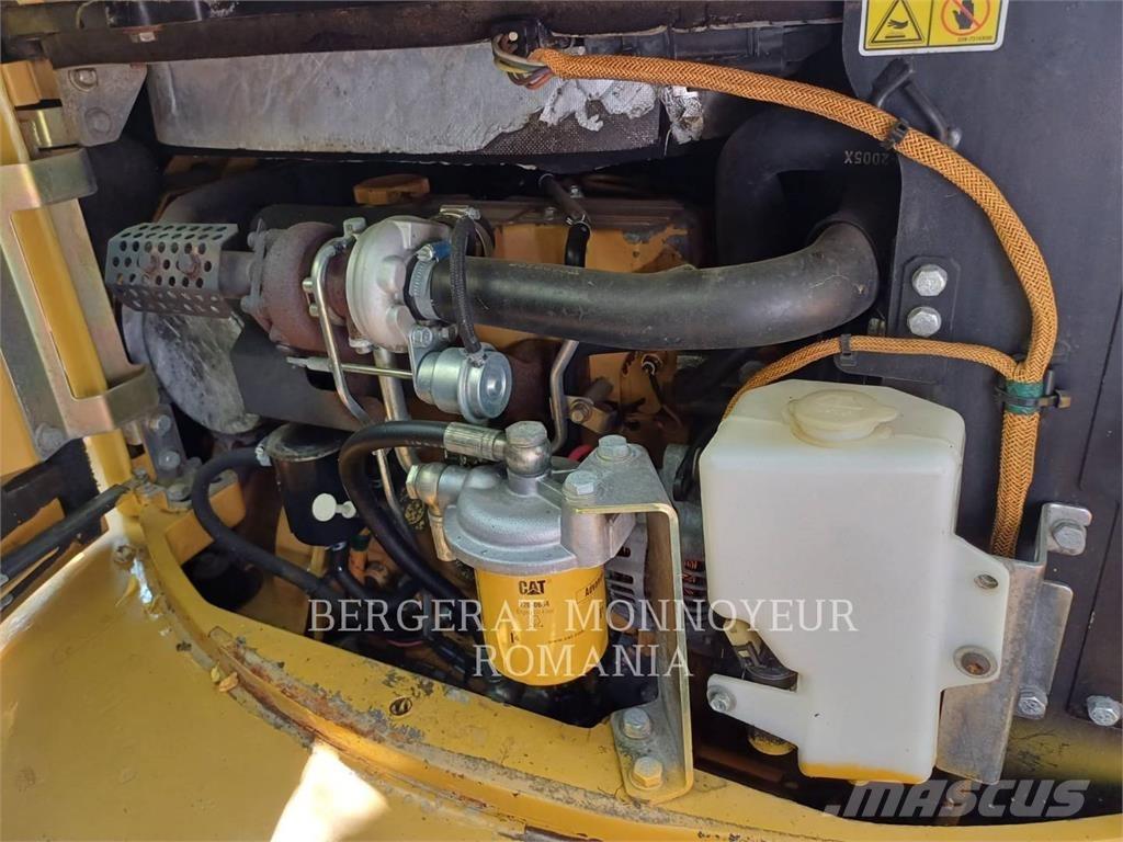 CAT 304DCR Kāpurķēžu ekskavatori